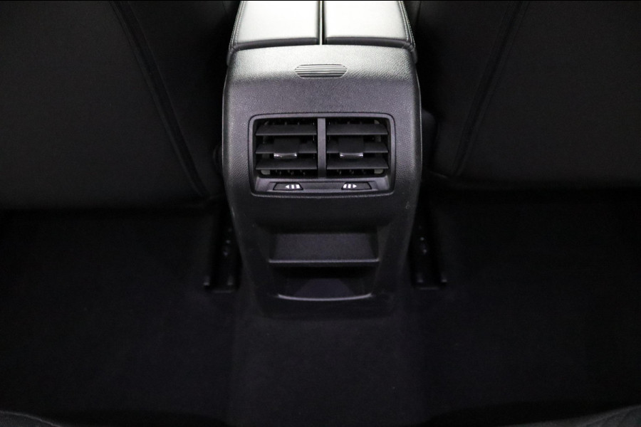 Peugeot 308 SW 1.2*NAVi*CRUISE*ECC*HAAK*CARPLAY*