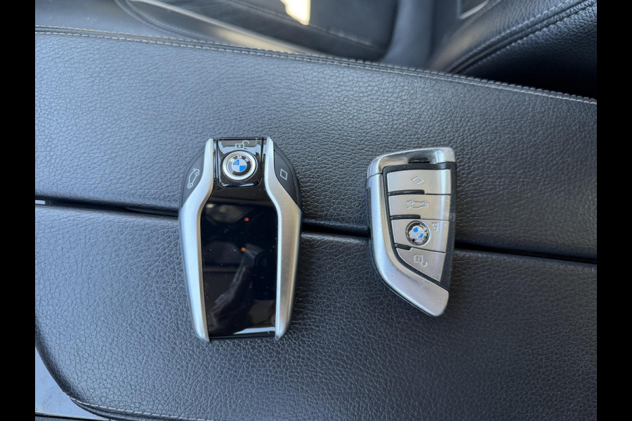 BMW 5 Serie Touring 540i xDrive High Executive Edition | Panoramadak | 360* Camera | Elektrische Achterklep | Climate Control |