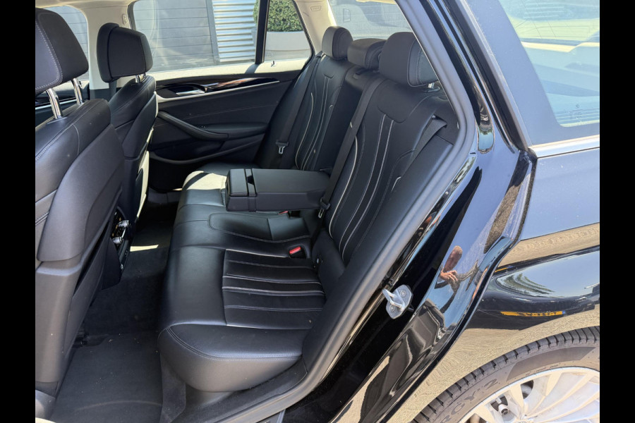 BMW 5 Serie Touring 540i xDrive High Executive Edition | Panoramadak | 360* Camera | Elektrische Achterklep | Climate Control |