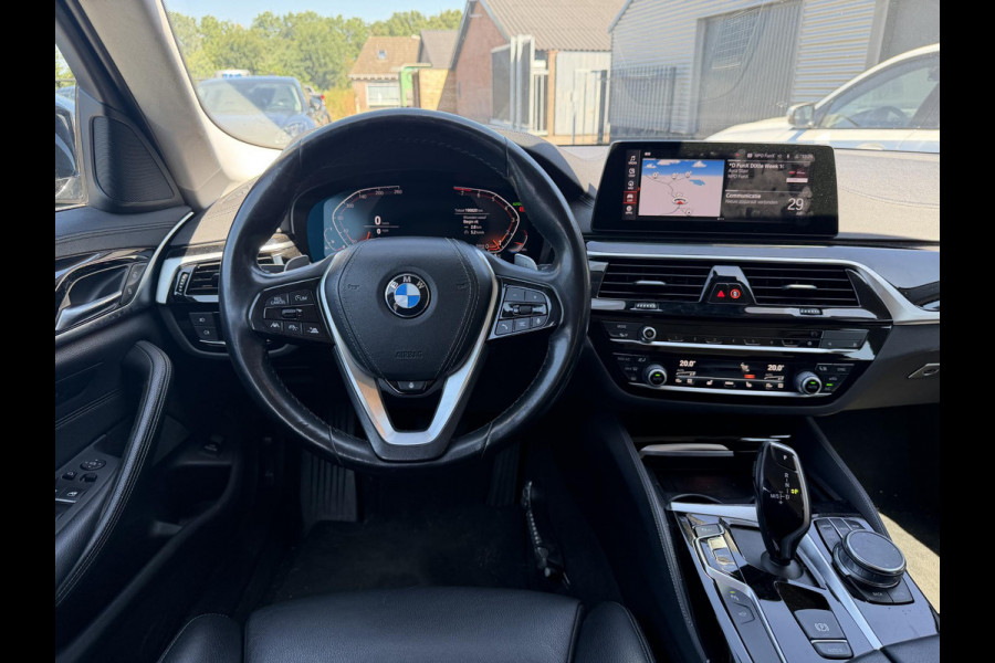 BMW 5 Serie Touring 540i xDrive High Executive Edition | Panoramadak | 360* Camera | Elektrische Achterklep | Climate Control |