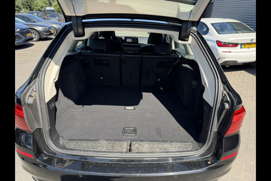 BMW 5 Serie Touring 540i xDrive High Executive Edition | Panoramadak | 360* Camera | Elektrische Achterklep | Climate Control |