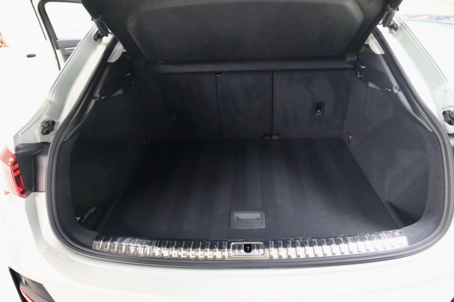 Audi Q3 Sportback 45 TFSI Quattro Pro Line S|Dew silver met.|CAM
