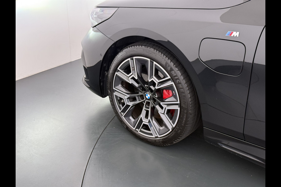 BMW 5 Serie Touring 550e xDrive M-pakket | 1ste eigenaar Pano Harman\Kardon