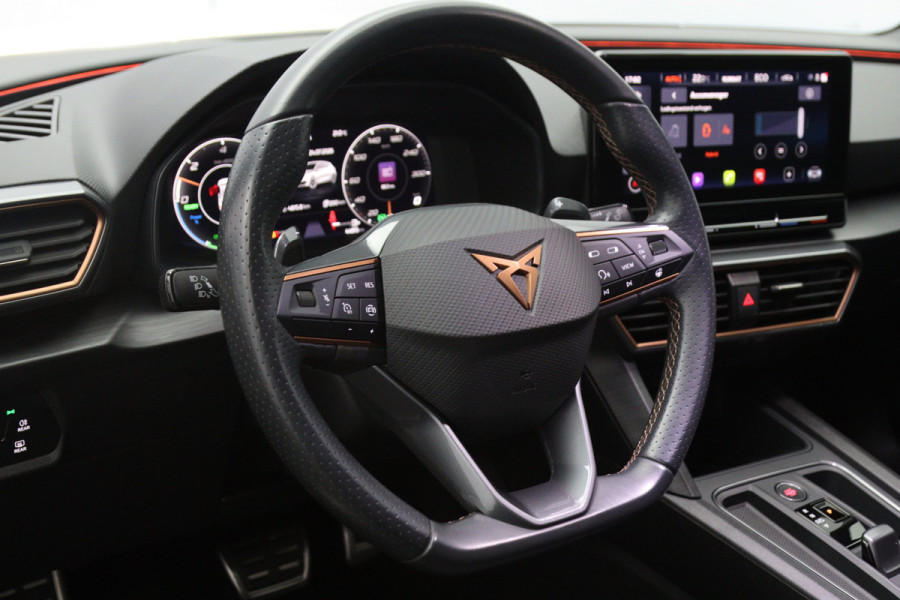 CUPRA Leon 1.4 e-Hybrid VZ 245 PK Performance PHEV, Camera, Kuipstoelen, Navigatie, Stuurverwarming