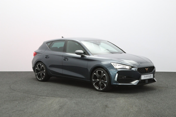 CUPRA Leon 1.4 e-Hybrid VZ 245 PK Performance PHEV, Camera, Kuipstoelen, Navigatie, Stuurverwarming