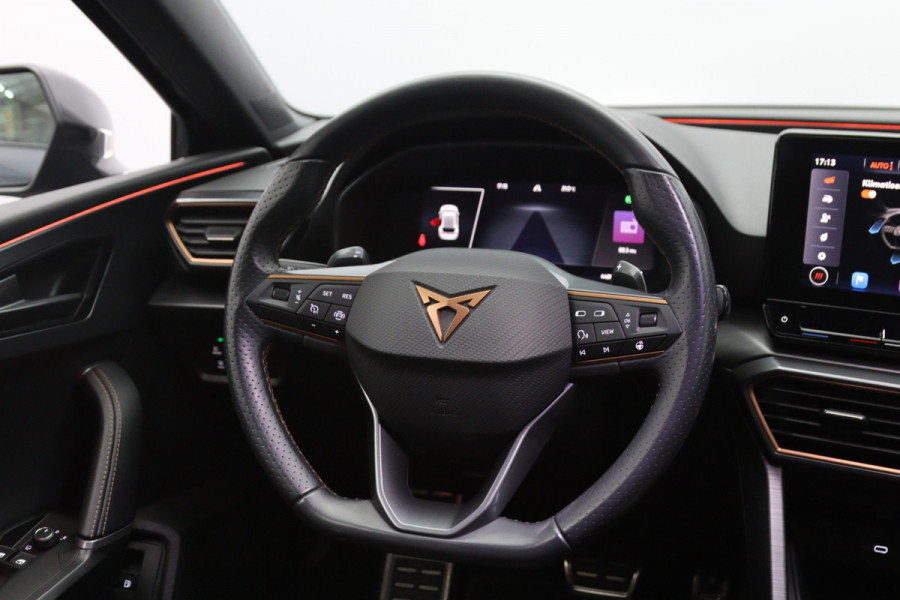 CUPRA Leon 1.4 e-Hybrid VZ 245 PK Performance PHEV, Camera, Kuipstoelen, Navigatie, Stuurverwarming