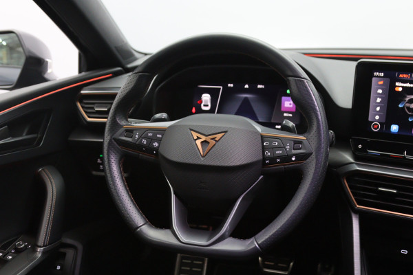CUPRA Leon 1.4 e-Hybrid VZ 245 PK Performance PHEV, Camera, Kuipstoelen, Navigatie, Stuurverwarming