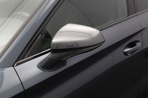 CUPRA Leon 1.4 e-Hybrid VZ 245 PK Performance PHEV, Camera, Kuipstoelen, Navigatie, Stuurverwarming