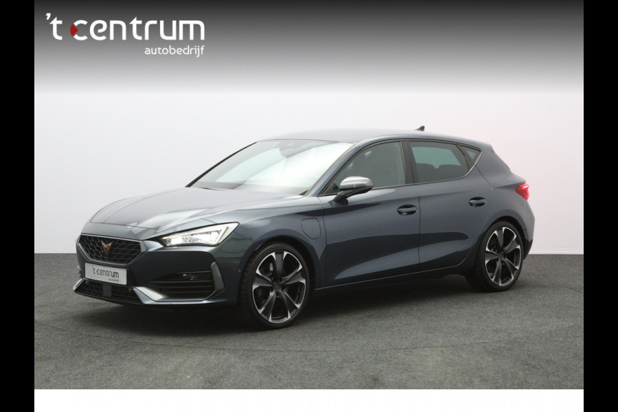 CUPRA Leon 1.4 e-Hybrid VZ 245 PK Performance PHEV, Camera, Kuipstoelen, Navigatie, Stuurverwarming