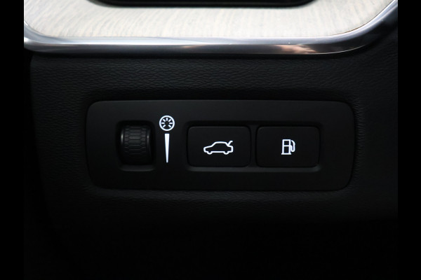 Volvo XC60 2.0 Recharge T8 AWD Inscription [SCHUIFKANTELDAK, ADAPTIVE CRUISE, APPLE CARPLAY, 360 CAMERA, ANDROID, MEMORY SEATS, STOELVERWARMING, STUURVERWARMING, VOL LEDER, ELEKTRISCHE ACHTERKLEP, DIGITAL DASH, CLIMATE CONTROL, NIEUWS