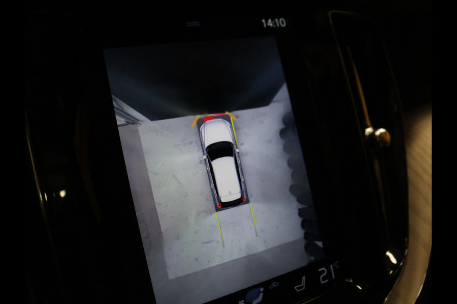 Volvo XC60 2.0 Recharge T8 AWD Inscription [SCHUIFKANTELDAK, ADAPTIVE CRUISE, APPLE CARPLAY, 360 CAMERA, ANDROID, MEMORY SEATS, STOELVERWARMING, STUURVERWARMING, VOL LEDER, ELEKTRISCHE ACHTERKLEP, DIGITAL DASH, CLIMATE CONTROL, NIEUWS
