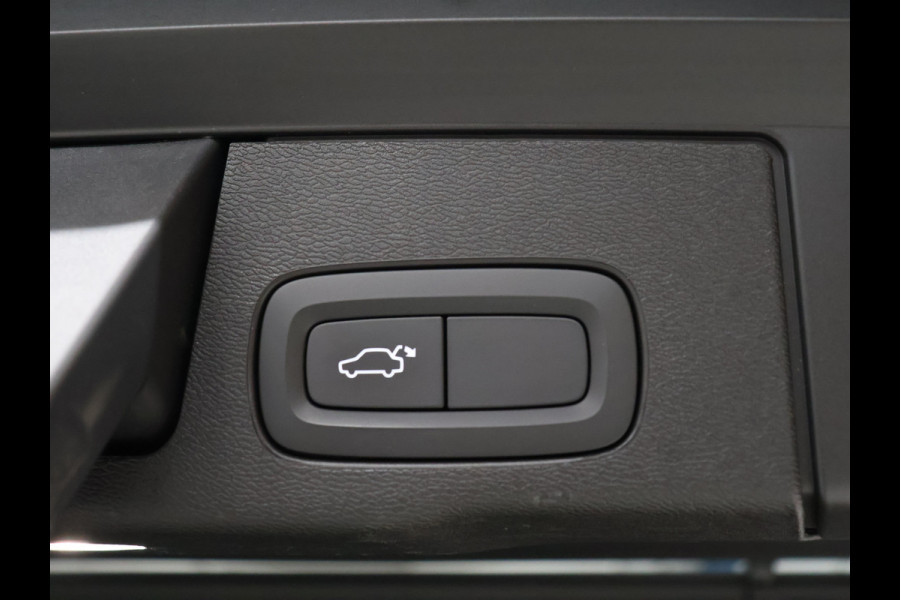 Volvo XC60 2.0 Recharge T8 AWD Inscription [SCHUIFKANTELDAK, ADAPTIVE CRUISE, APPLE CARPLAY, 360 CAMERA, ANDROID, MEMORY SEATS, STOELVERWARMING, STUURVERWARMING, VOL LEDER, ELEKTRISCHE ACHTERKLEP, DIGITAL DASH, CLIMATE CONTROL, NIEUWS
