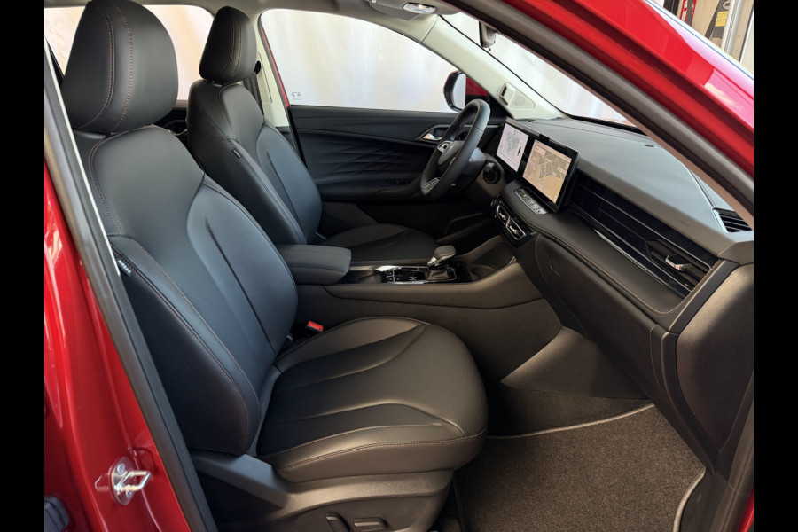 MG MG HS PHEV 1.5 TGDI LUXURY PHEV PLUG-IN HYBRIDE | LEER | 272PK NIEUWE AUTO | >1.000 KM TOTAAL BEREIK | 360° CAMERA | ELEKTRISCHE ACHTERKLEP