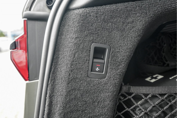 Audi A6 Avant 55 TFSI e Quattro Pro Line S Competition Pano S-Sportstoelen B&O ACC Trekhaak 21"