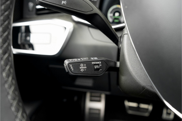 Audi A6 Avant 55 TFSI e Quattro Pro Line S Competition Pano S-Sportstoelen B&O ACC Trekhaak 21"