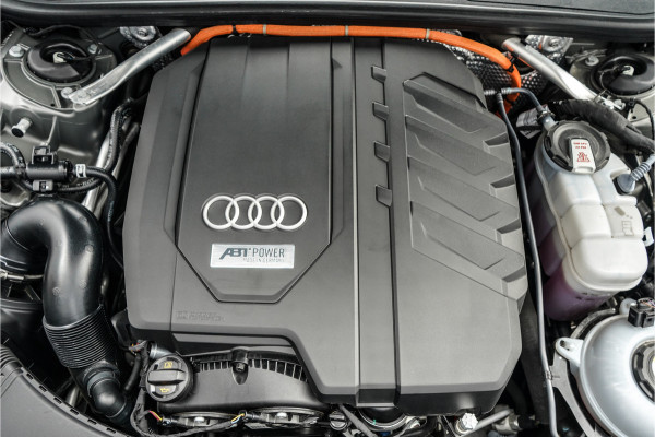 Audi A6 Avant 55 TFSI e Quattro Pro Line S Competition Pano S-Sportstoelen B&O ACC Trekhaak 21"