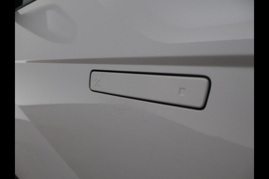 Hyundai IONIQ 5 STYLE 73kWh + TREKHAAK | 19 INCH | SOH 96% | CAMERA | APPLE CARPLAY | ADAPTIVE CRUISE