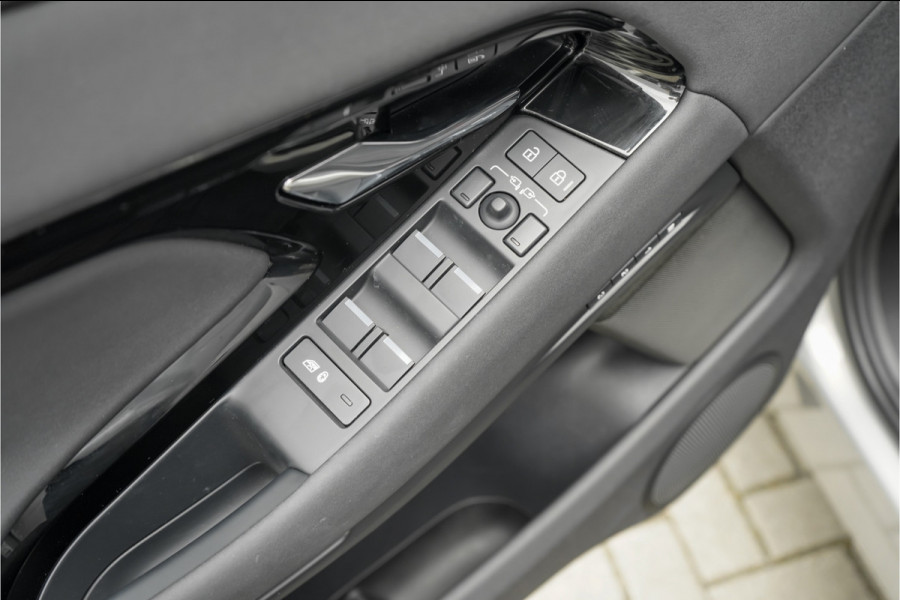 Land Rover Range Rover Evoque 1.5 P270e PHEV AWD SE Dynamic Pano ACC 20" 1e Eig Ori NL