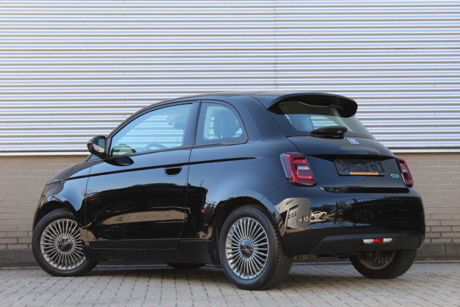 Fiat 500E Icon 42 kWh SOH 94% | Panoramadak | Carplay | Parkeersensoren