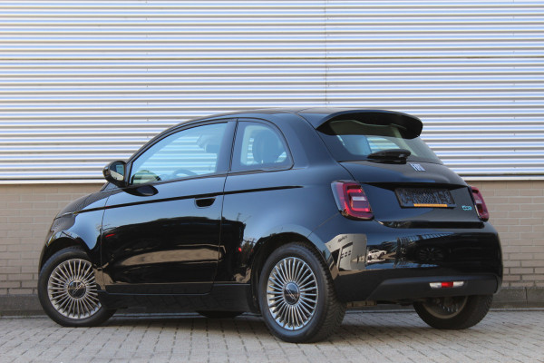Fiat 500E Icon 42 kWh SOH 94% | Panoramadak | Carplay | Parkeersensoren