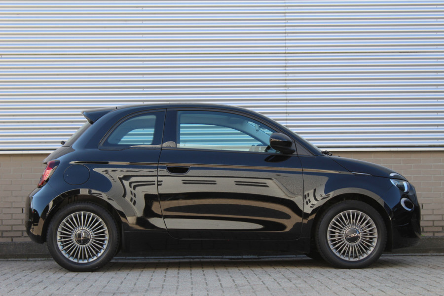 Fiat 500E Icon 42 kWh SOH 94% | Panoramadak | Carplay | Parkeersensoren