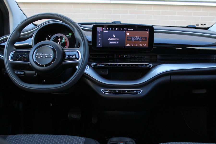 Fiat 500E Icon 42 kWh SOH 94% | Panoramadak | Carplay | Parkeersensoren