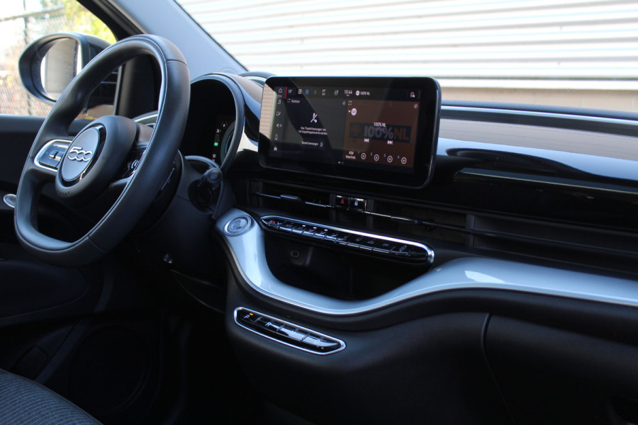 Fiat 500E Icon 42 kWh SOH 94% | Panoramadak | Carplay | Parkeersensoren