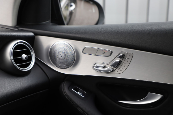 Mercedes-Benz GLC 300e AMG 4-Matic | 320PK | Luchtvering | Head-up | Burmester | Keyless-go | Sfeerverlichting | Pano | Memory | Multibeam | 2020.