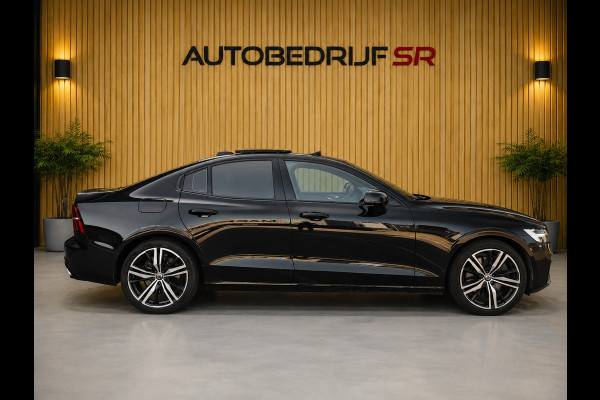 Volvo S60 2.0 Recharge T8 AWD R-Design Pano! Elektrische Stoelen! Camera! Stoelverwarming! Stuurverwarming! Blis! Lane Assist!