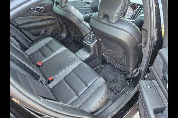 Volvo S60 2.0 Recharge T8 AWD R-Design Pano! Elektrische Stoelen! Camera! Stoelverwarming! Stuurverwarming! Blis! Lane Assist!