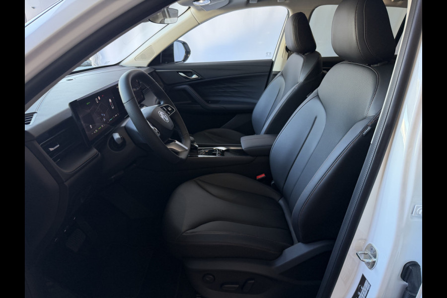 MG MG HS PHEV 1.5 TGDI LUXURY PHEV PLUG-IN HYBRIDE | LEER | 272PK NIEUWE AUTO | >1.000 KM TOTAAL BEREIK | 360° CAMERA | ELEKTRISCHE ACHTERKLEP