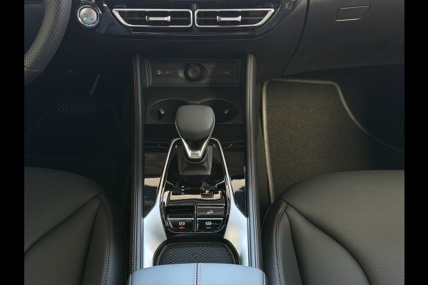 MG MG HS PHEV 1.5 TGDI LUXURY PHEV PLUG-IN HYBRIDE | LEER | 272PK NIEUWE AUTO | >1.000 KM TOTAAL BEREIK | 360° CAMERA | ELEKTRISCHE ACHTERKLEP