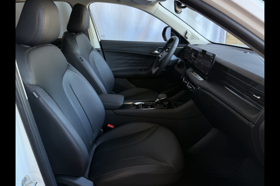 MG MG HS PHEV 1.5 TGDI LUXURY PHEV PLUG-IN HYBRIDE | LEER | 272PK NIEUWE AUTO | >1.000 KM TOTAAL BEREIK | 360° CAMERA | ELEKTRISCHE ACHTERKLEP