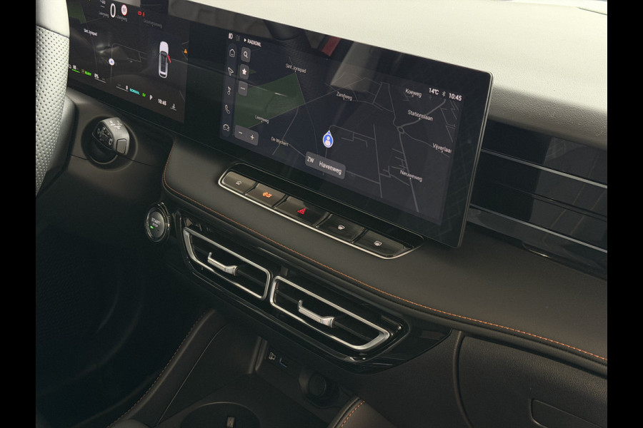 MG MG HS PHEV 1.5 TGDI LUXURY PHEV PLUG-IN HYBRIDE | LEER | 272PK NIEUWE AUTO | >1.000 KM TOTAAL BEREIK | 360° CAMERA | ELEKTRISCHE ACHTERKLEP