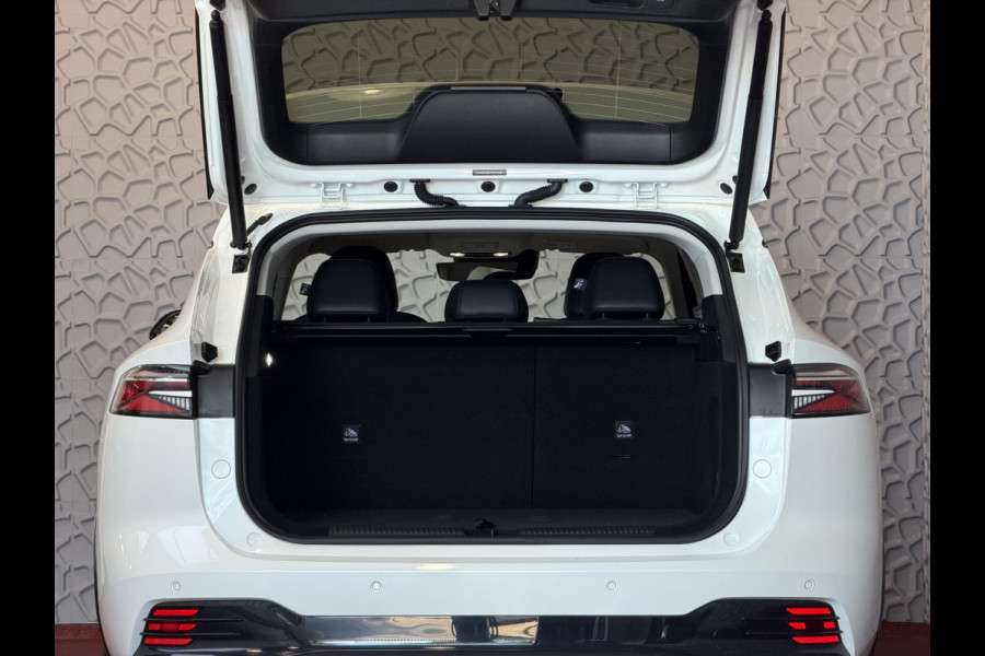 MG MG HS PHEV 1.5 TGDI LUXURY PHEV PLUG-IN HYBRIDE | LEER | 272PK NIEUWE AUTO | >1.000 KM TOTAAL BEREIK | 360° CAMERA | ELEKTRISCHE ACHTERKLEP