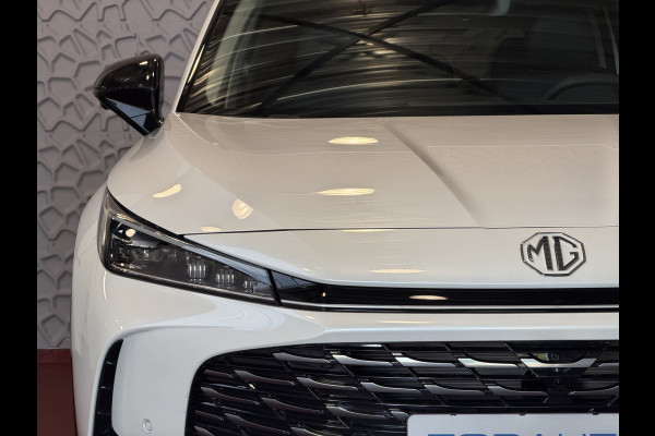 MG MG HS PHEV 1.5 TGDI LUXURY PHEV PLUG-IN HYBRIDE | LEER | 272PK NIEUWE AUTO | >1.000 KM TOTAAL BEREIK | 360° CAMERA | ELEKTRISCHE ACHTERKLEP
