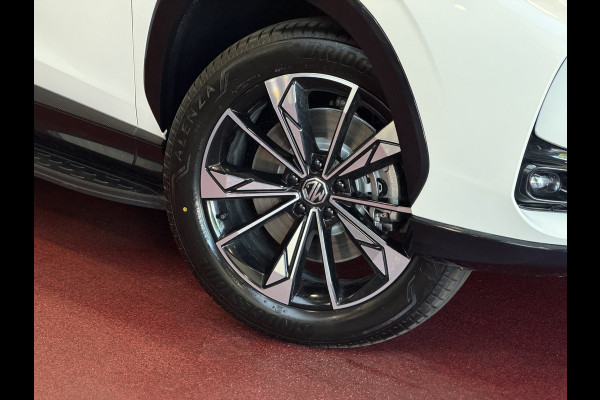 MG MG HS PHEV 1.5 TGDI LUXURY PHEV PLUG-IN HYBRIDE | LEER | 272PK NIEUWE AUTO | >1.000 KM TOTAAL BEREIK | 360° CAMERA | ELEKTRISCHE ACHTERKLEP