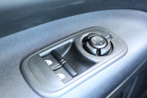 Fiat 500E Icon 42 kWh SOH 94% | Panoramadak | Carplay | Parkeersensoren