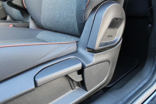Fiat 500E Icon 42 kWh SOH 94% | Panoramadak | Carplay | Parkeersensoren