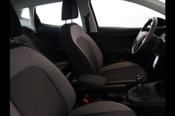 Seat Ibiza 1.0 TSI Style 95 pk | Navigatie via App | Parkeersensoren achter | Autom. airco | Cruise control | Apple Carplay/Android Auto |