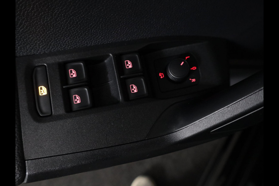 Seat Ibiza 1.0 TSI Style 95 pk | Navigatie via App | Parkeersensoren achter | Autom. airco | Cruise control | Apple Carplay/Android Auto |