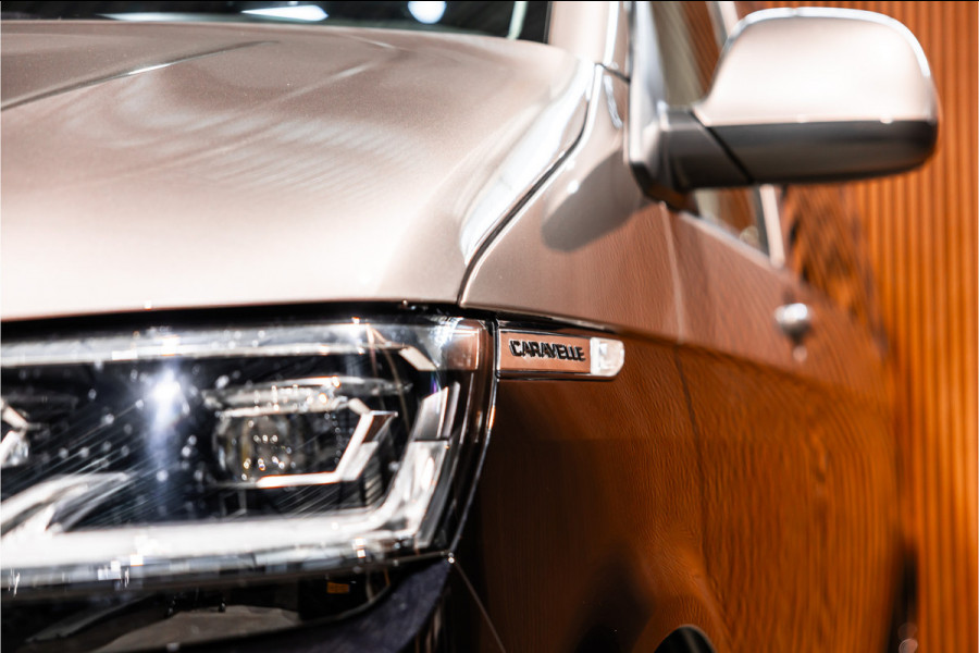 Volkswagen Transporter T6.1 2.0 TDI L2H1 DC Caravelle | Dubbel cabine | Two-tone | CarPlay | Camera | MF Stuur | Cruise control | Climate control | 6-zitter | BPM vrij | Nieuwe APK | Dealer onderhouden