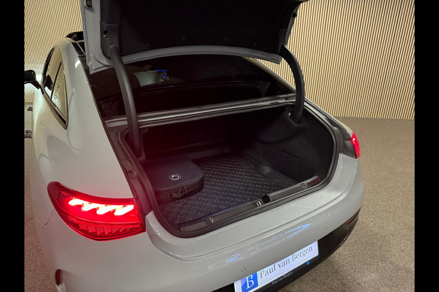 Mercedes-Benz EQE 300 AMG Styling 89 kWh-PANORAMA-NIGHT-MEMORY-ACC-CAMERA-ZEER COMPLEET
