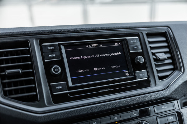 Volkswagen Crafter 2.0 TDI L3H2 | Automaat | CarPlay | Camera | Betimmering | MF Stuur | Cruise control | Stoelverwarming | Nieuwe APK | Dealer onderhouden | BPM Vrij | Euro 6