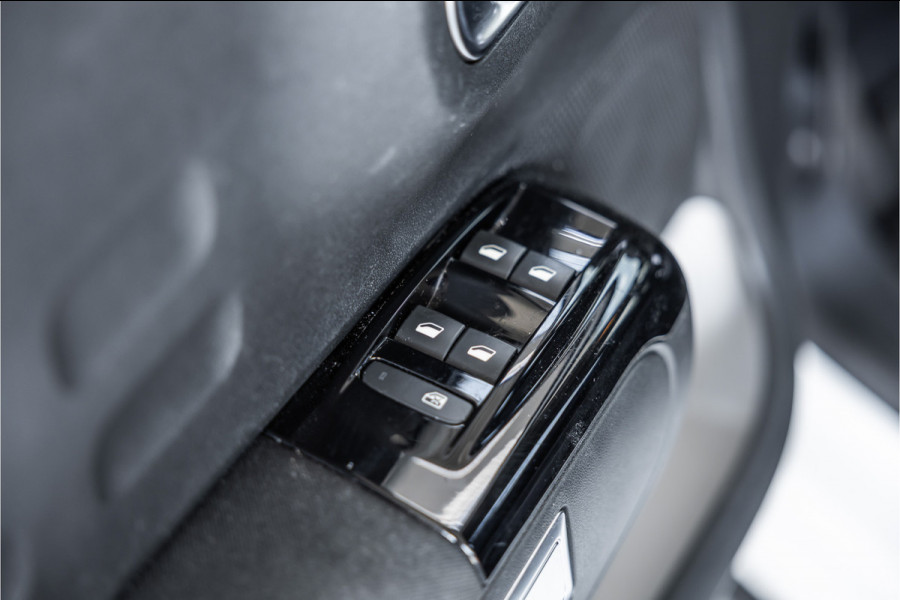 Citroën C3 1.2 PureTech | Automaat | Camera | Navigatie | CarPlay | Cruise control | Led koplampen | Airco | MF Stuur | Nieuwe APK | Goed onderhouden
