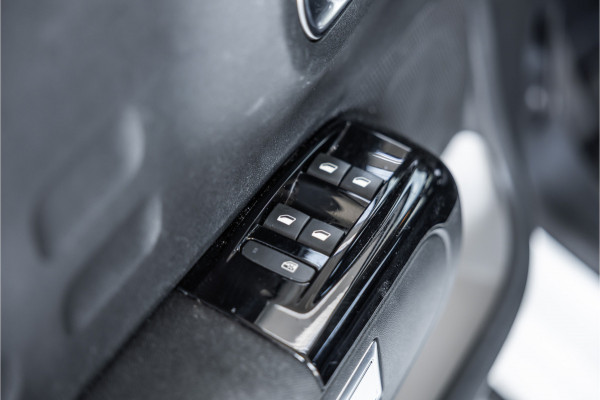 Citroën C3 1.2 PureTech | Automaat | Camera | Navigatie | CarPlay | Cruise control | Led koplampen | Airco | MF Stuur | Nieuwe APK | Goed onderhouden