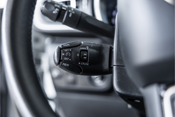 Citroën C3 1.2 PureTech | Automaat | Camera | Navigatie | CarPlay | Cruise control | Led koplampen | Airco | MF Stuur | Nieuwe APK | Goed onderhouden