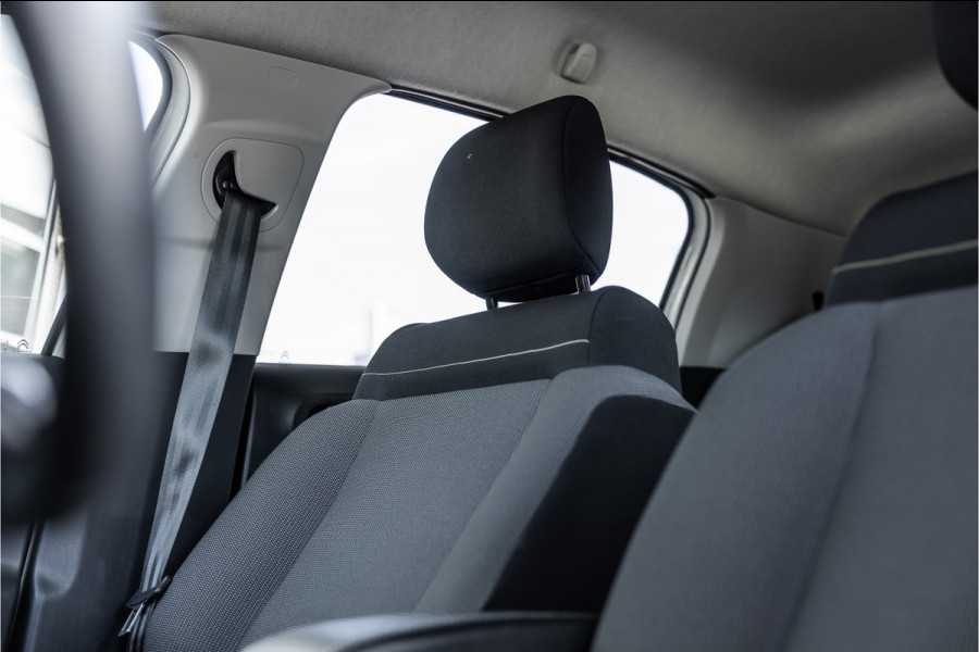 Citroën C3 1.2 PureTech | Automaat | Camera | Navigatie | CarPlay | Cruise control | Led koplampen | Airco | MF Stuur | Nieuwe APK | Goed onderhouden