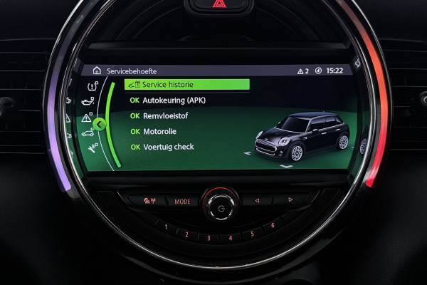 MINI 5-deurs 1.5 Cooper Chili (PANORAMADAK, STOELVERWARMING, H/K AUDIO, DEALER ONDERHOUDEN)