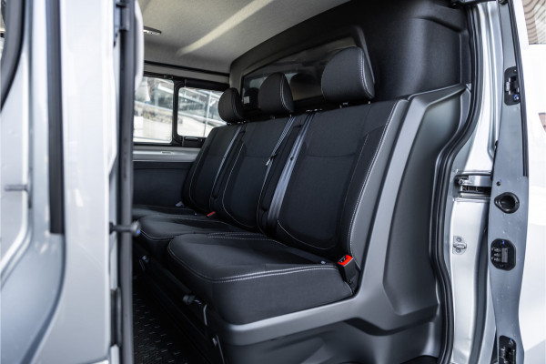Renault Trafic 2.0 Blue dCi 170 PK L2H1 DC | Dubbel cabine | Camera | CarPlay | Navigatie | Betimmering | Trekhaak | Stoelverwarming | Virtual Cockpit | 5-Zitter| NAP Logisch